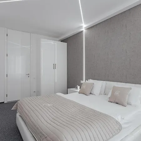 Prestige Plaza Apartment