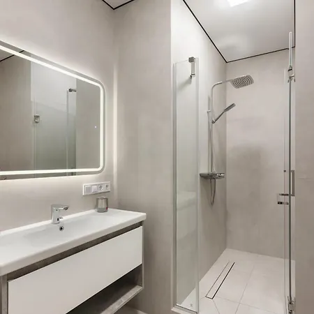 Prestige Plaza Apartment *